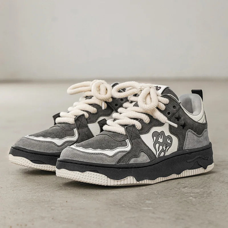 Women Shoes Men Retro Hip-hop Punk Goth Volcano Skateboard Shoes Fashion Sneakers Couple Students Outdoor Sports Casual Shoe